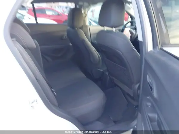 KL7CJKSB4LB314793 2020 CHEVROLET TRAX - Image 8