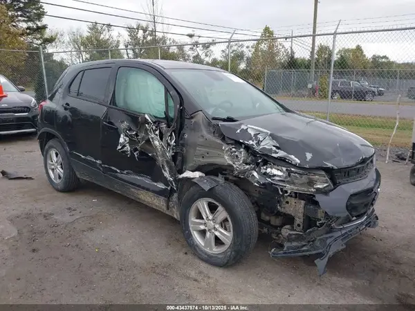 KL7CJKSB4LB317418 2020 CHEVROLET TRAX - Image 1