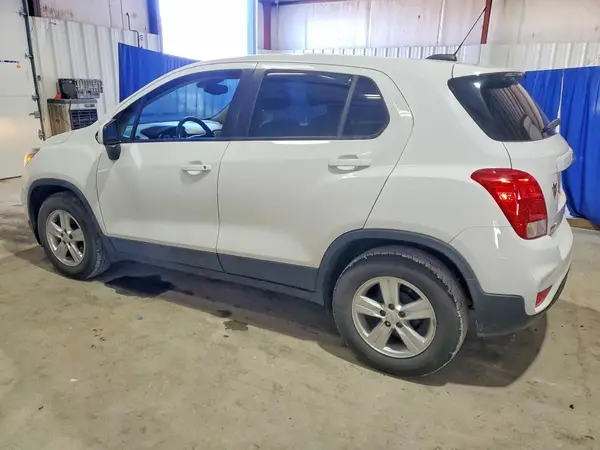KL7CJKSB4LB322862 2020 CHEVROLET TRAX - Image 2