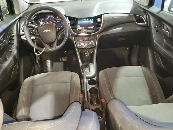 KL7CJKSB4LB322862 2020 CHEVROLET TRAX - Image 8