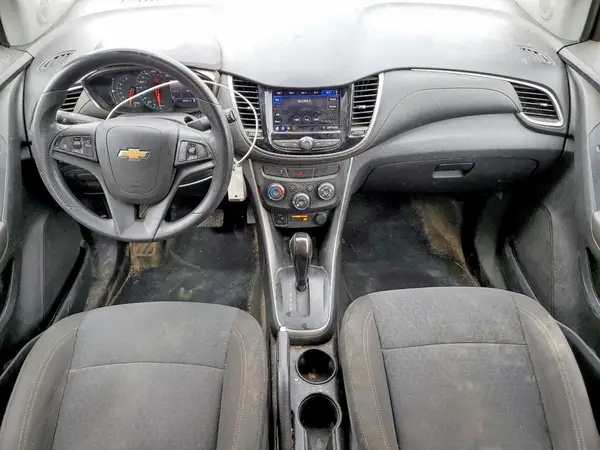 KL7CJKSB4LB323655 2020 CHEVROLET TRAX - Image 8