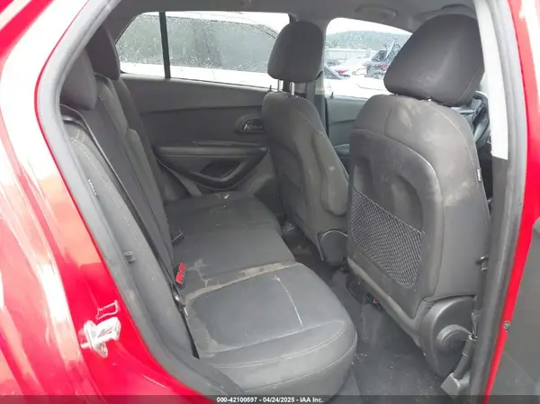 KL7CJKSB4LB333683 2020 CHEVROLET TRAX - Image 8
