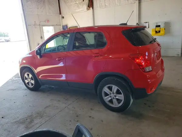 KL7CJKSB4LB334431 2020 CHEVROLET TRAX - Image 2