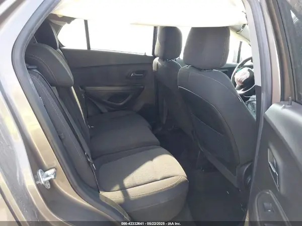 KL7CJKSB4LB334834 2020 CHEVROLET TRAX - Image 8