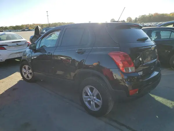 KL7CJKSB4LB346529 2020 CHEVROLET TRAX - Image 2