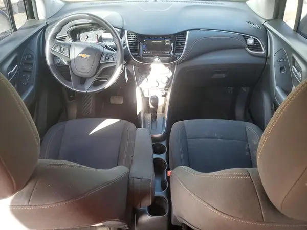 KL7CJKSB4LB349219 2020 CHEVROLET TRAX - Image 8