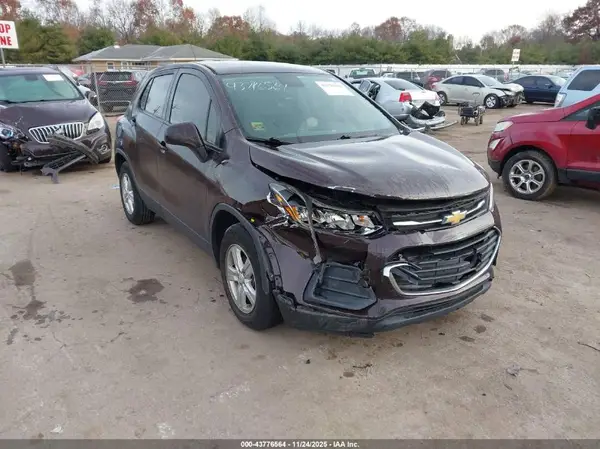 KL7CJKSB4LB354324 2020 CHEVROLET TRAX - Image 1