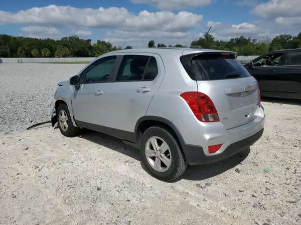 KL7CJKSB4MB304914 2021 CHEVROLET TRAX - Image 2