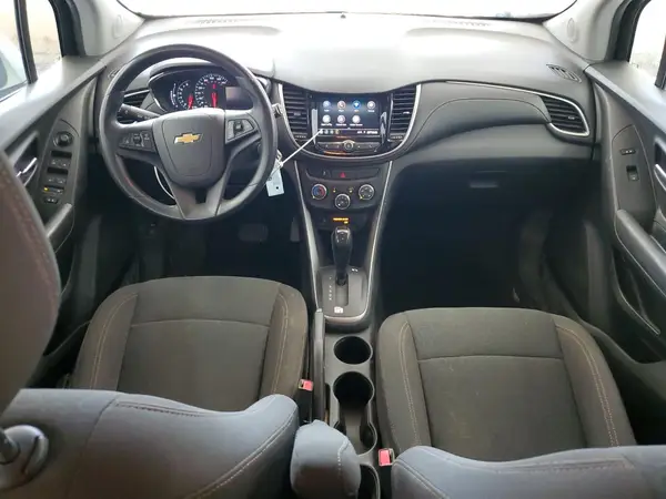 KL7CJKSB4MB307912 2021 CHEVROLET TRAX - Image 8