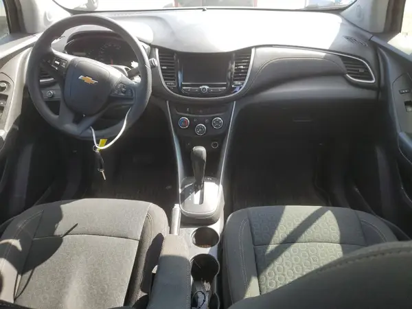 KL7CJKSB4MB312897 2021 CHEVROLET TRAX - Image 8
