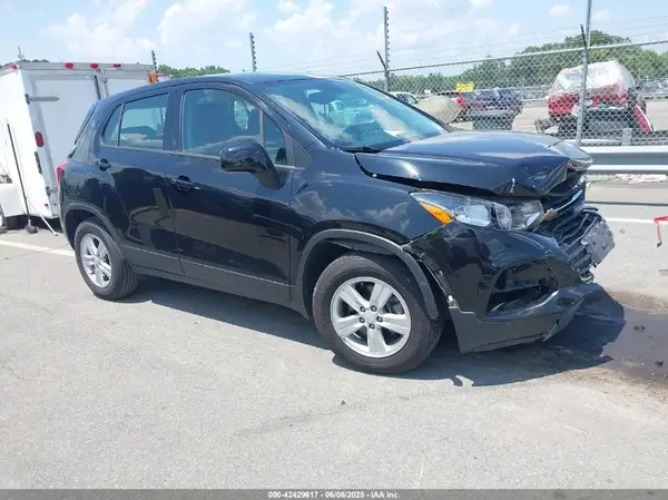 KL7CJKSB4MB320580 2021 CHEVROLET TRAX - Image 1