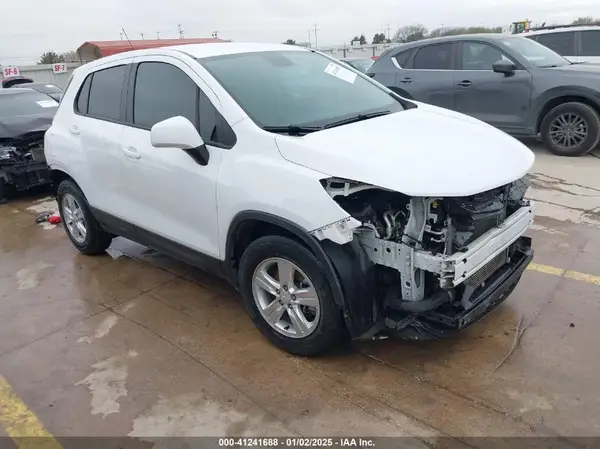 KL7CJKSB4MB321969 2021 CHEVROLET TRAX - Image 1