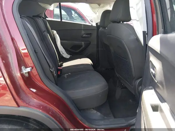 KL7CJKSB4MB323298 2021 CHEVROLET TRAX - Image 8