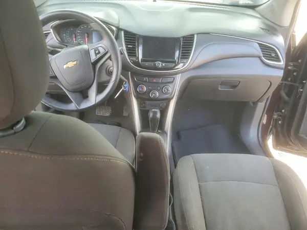 KL7CJKSB4MB325584 2021 CHEVROLET TRAX - Image 8
