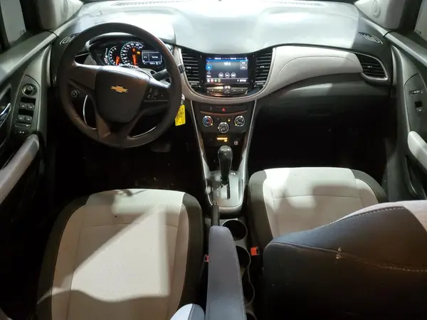 KL7CJKSB4MB328937 2021 CHEVROLET TRAX - Image 8