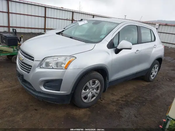 KL7CJKSB5GB511624 2016 CHEVROLET TRAX - Image 2