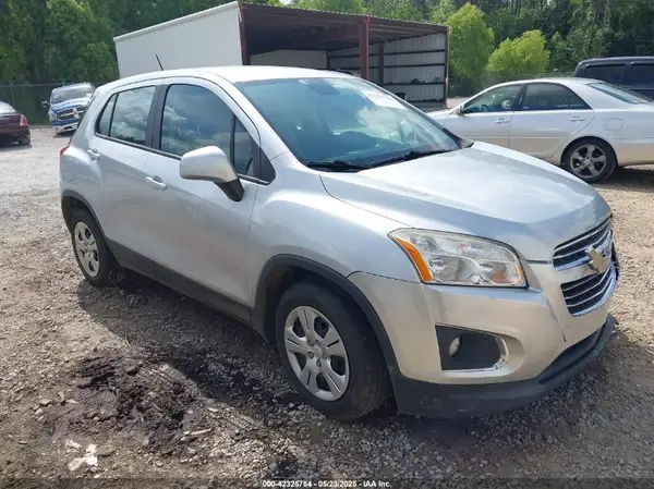 KL7CJKSB5GB582810 2016 CHEVROLET TRAX - Image 1