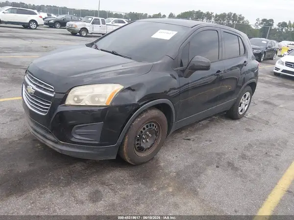 KL7CJKSB5GB591152 2016 CHEVROLET TRAX - Image 2