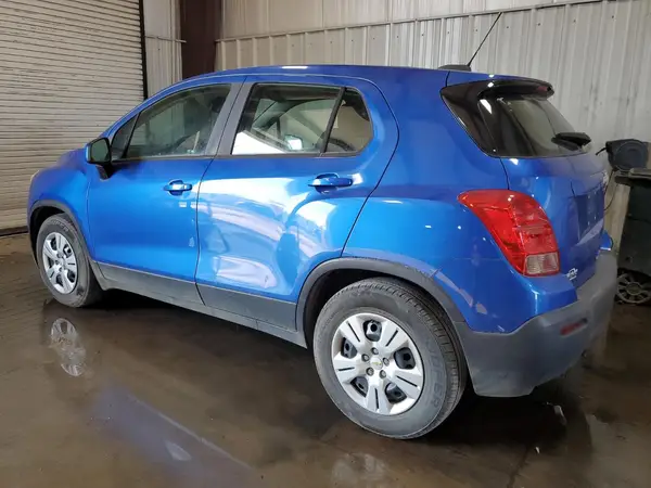 KL7CJKSB5GB614753 2016 CHEVROLET TRAX - Image 2