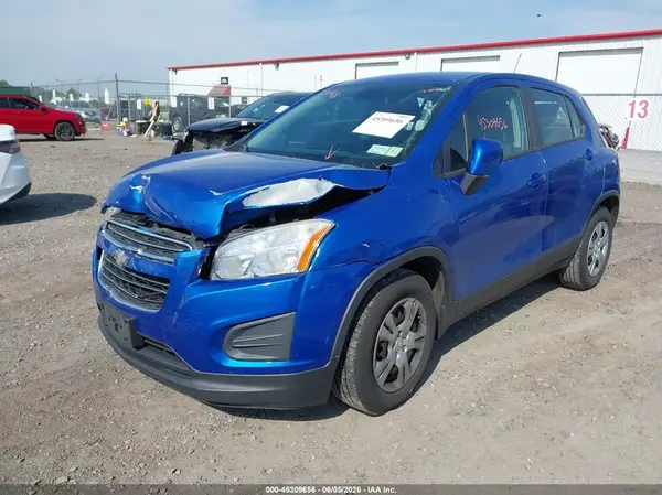 KL7CJKSB5GB616986 2016 CHEVROLET TRAX - Image 2