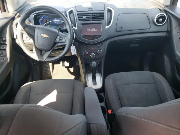 KL7CJKSB5GB646716 2016 CHEVROLET TRAX - Image 8