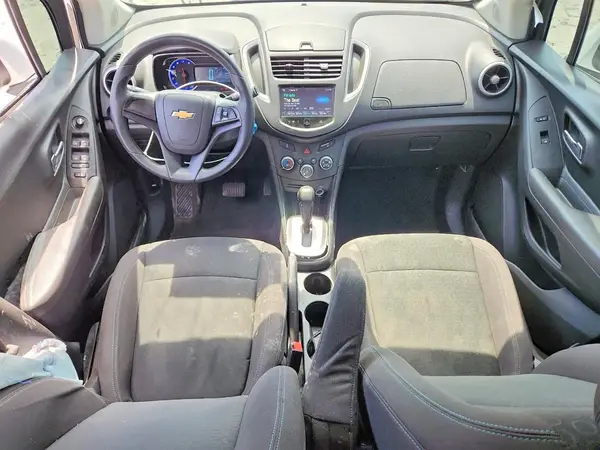 KL7CJKSB5GB748646 2016 CHEVROLET TRAX - Image 8