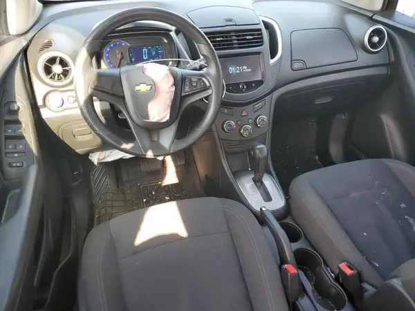 KL7CJKSB5GB762093 2016 CHEVROLET TRAX - Image 8