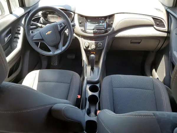 KL7CJKSB5HB063810 2017 CHEVROLET TRAX - Image 8