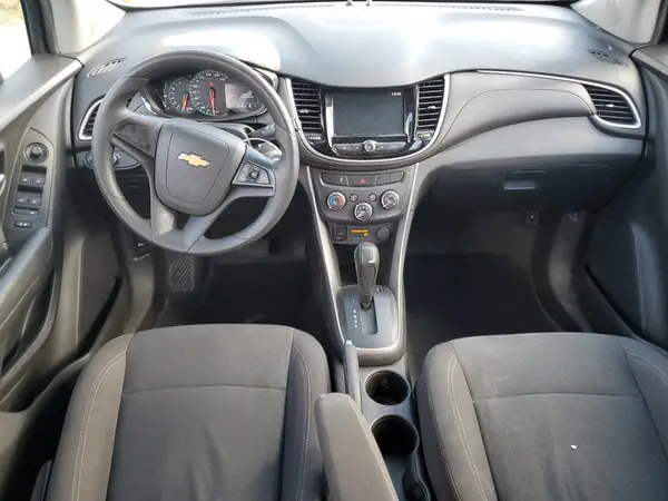 KL7CJKSB5HB085645 2017 CHEVROLET TRAX - Image 8