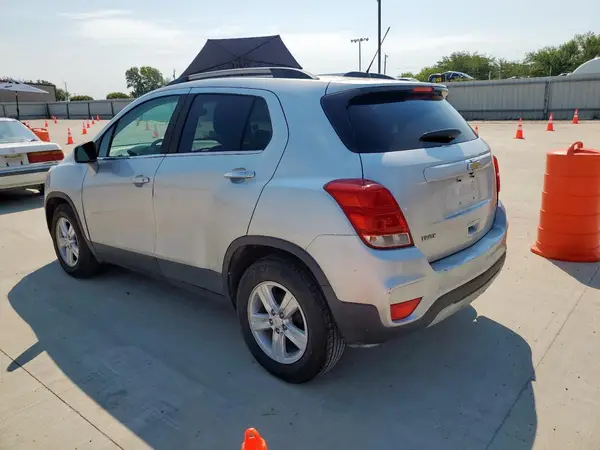 KL7CJKSB5HB100578 2017 CHEVROLET TRAX - Image 2