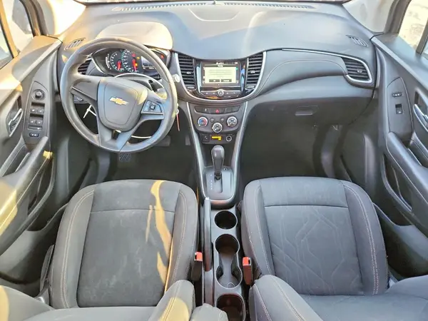 KL7CJKSB5HB105506 2017 CHEVROLET TRAX - Image 8