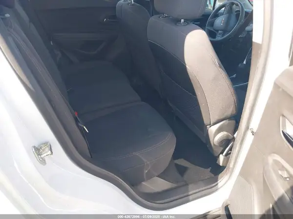 KL7CJKSB5HB144970 2017 CHEVROLET TRAX - Image 8