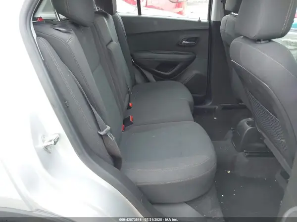 KL7CJKSB5HB173997 2017 CHEVROLET TRAX - Image 8