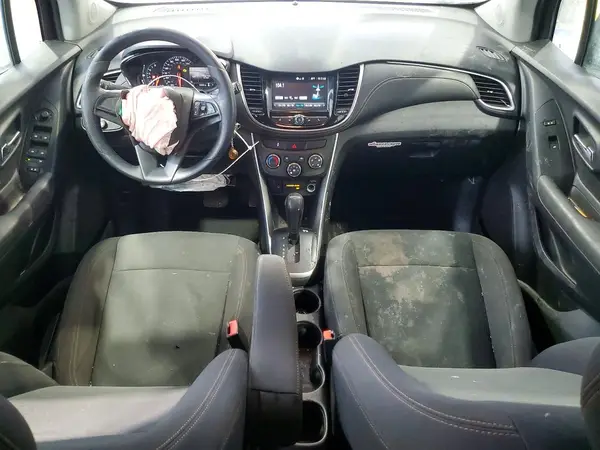 KL7CJKSB5HB241490 2017 CHEVROLET TRAX - Image 8