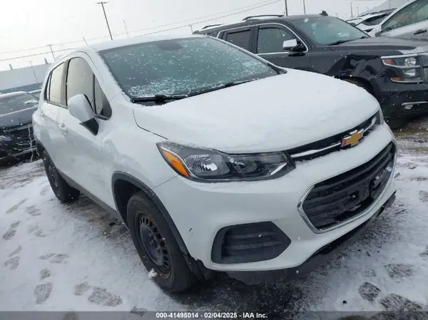 KL7CJKSB5JB622813 2018 CHEVROLET TRAX - Image 1