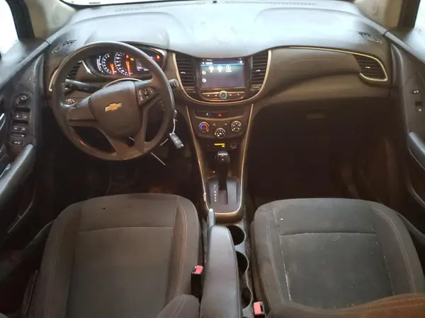 KL7CJKSB5JB700958 2018 CHEVROLET TRAX - Image 8