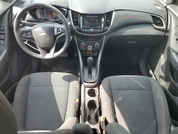 KL7CJKSB5LB018553 2020 CHEVROLET TRAX - Image 8