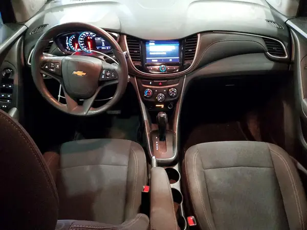 KL7CJKSB5LB020688 2020 CHEVROLET TRAX - Image 8
