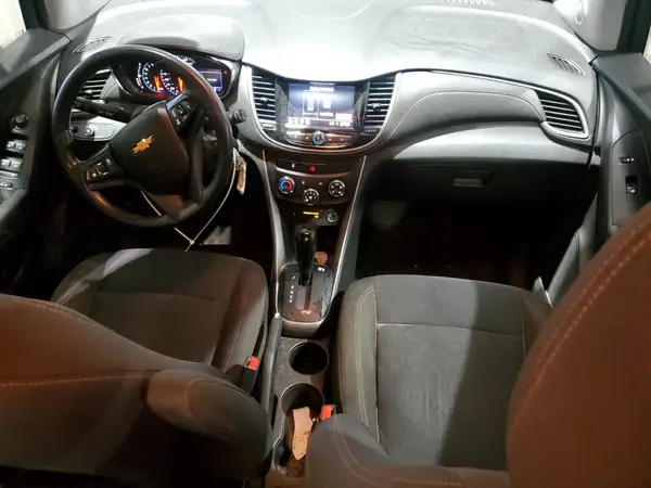 KL7CJKSB5LB022473 2020 CHEVROLET TRAX - Image 8
