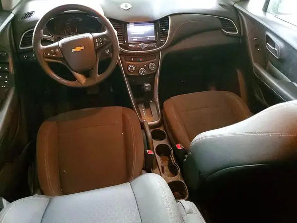 KL7CJKSB5LB023204 2020 CHEVROLET TRAX - Image 8