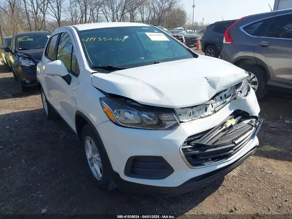 KL7CJKSB5LB032680 2020 CHEVROLET TRAX - Image 1