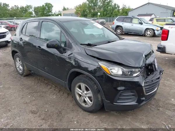 KL7CJKSB5LB038981 2020 CHEVROLET TRAX - Image 1