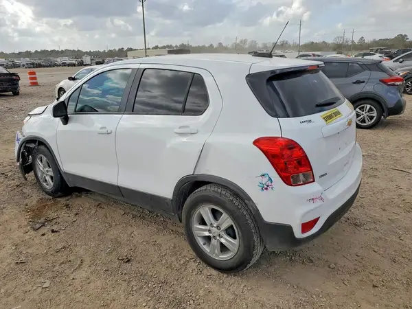KL7CJKSB5LB041363 2020 CHEVROLET TRAX - Image 2
