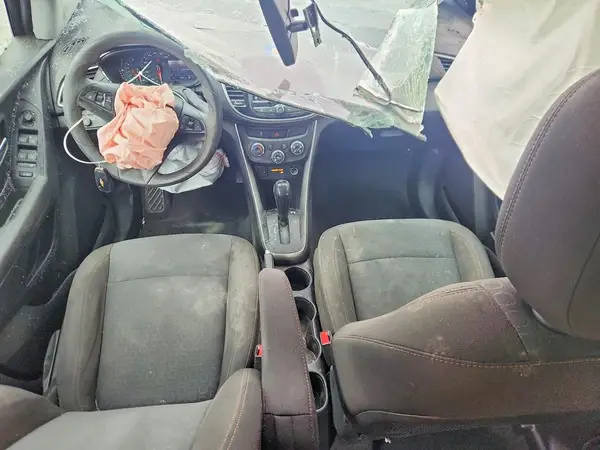 KL7CJKSB5LB042948 2020 CHEVROLET TRAX - Image 8