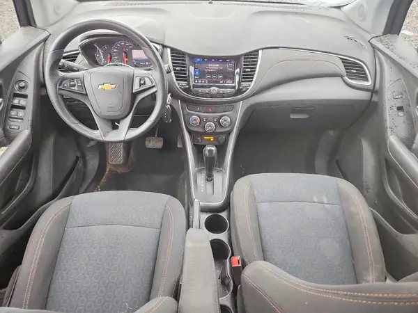 KL7CJKSB5LB049866 2020 CHEVROLET TRAX - Image 8
