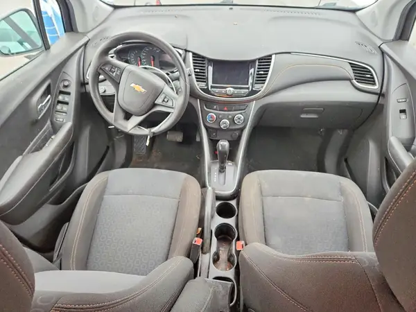 KL7CJKSB5LB050256 2020 CHEVROLET TRAX - Image 8