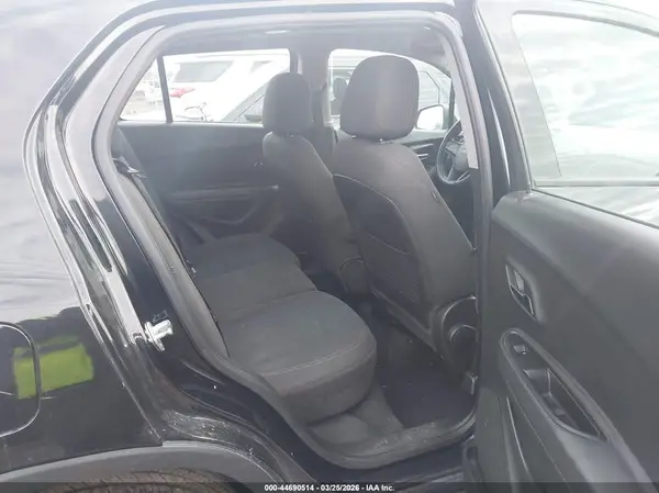KL7CJKSB5LB055599 2020 CHEVROLET TRAX - Image 8