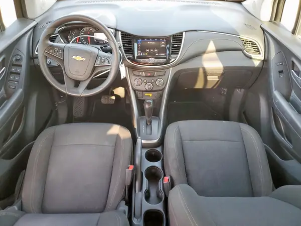 KL7CJKSB5LB059989 2020 CHEVROLET TRAX - Image 8