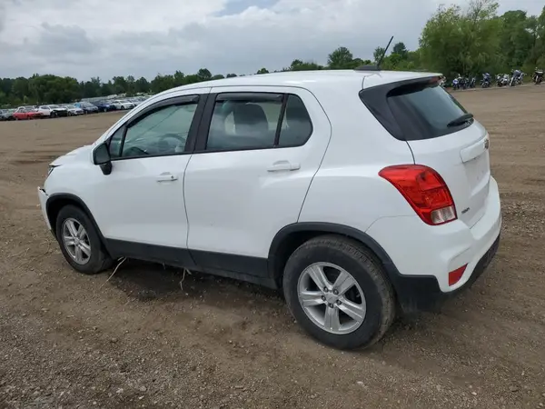 KL7CJKSB5LB075710 2020 CHEVROLET TRAX - Image 2