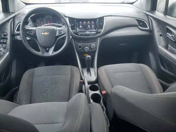 KL7CJKSB5LB076114 2020 CHEVROLET TRAX - Image 8